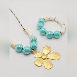 Necklace set with bracelet